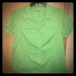 ☘️Columbia button down. Perfect for St Patty’s! ☘️